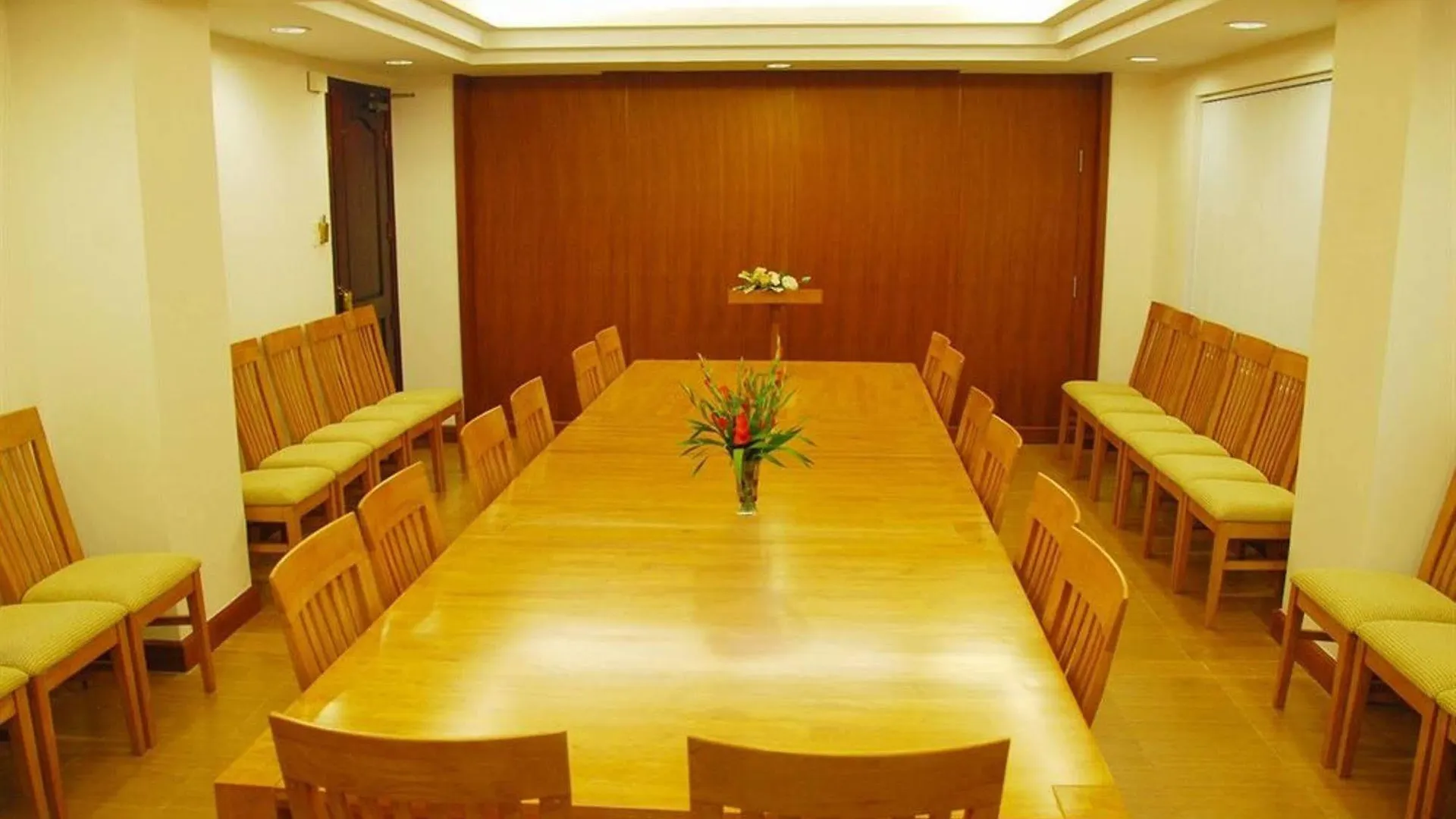 Phu Quy Hotel Να Τρανγκ
